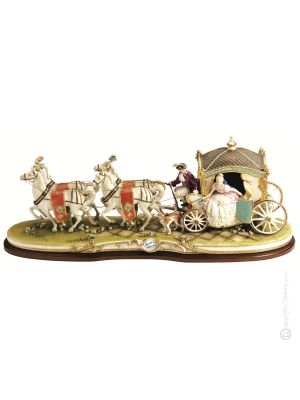 DER WAGEN Capodimonte Porzellan Figur Barock handbemalt elegant elegant Italienisches Design