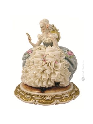 FRAU 1108 Edles Porzellan Figur Barock handbemalt Wohnkultur exklusiv elegant stilvoll