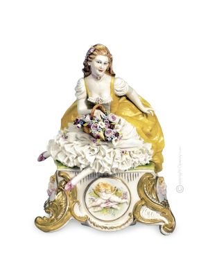 DAME MIT BLUMEN 1127 Capodimonte Porzellan Figur Barock handgemacht exklusiv elegant stilvoll