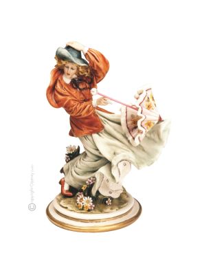 FRAU 554 Capodimonte Porzellanfigur FRAU handbemalt Wohnkultur hochwertig exklusiv stilvoll 