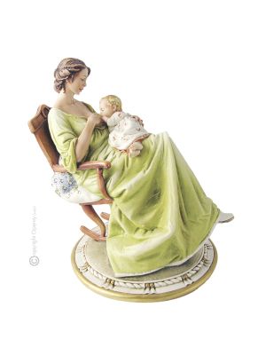 MUTTER AUF SCHAUKELSTUHL Italienische Porzellan Figur handgemacht elegant stilvoll hochwertig