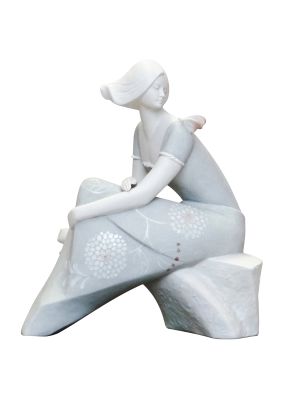 BEATRICE Italienische Porzellanfigur FRAU handgemacht Italienisches Design Wohnkultur modern