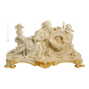 DER BRUNNEN 1067B Italienische Porzellan Figur handbemalt Italienisches Design exklusiv