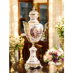 Feine Keramik-Poutiche mit festem Deckel und floralen und goldenen Verzierungen, handgefertigt.
