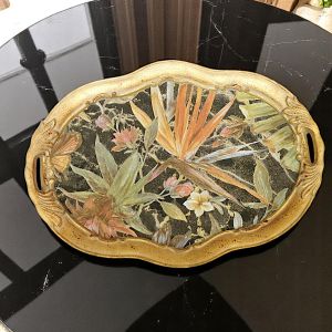 Holztablett mit 24-Karat-Blattgold-Veredelung, inspiriert von der Florentiner Kunsttradition.