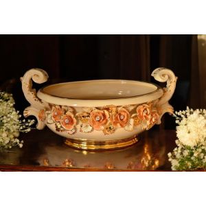 Keramikvase, Pflanzenhalter, verziert mit Rosen, Swarovski-Kristallen und goldenen Details.