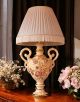 LAMPE Tischlampe Abat-jour Tischluechte  Keramik im Barockstil mit Details aus 24 Karat Gold Made in Italy